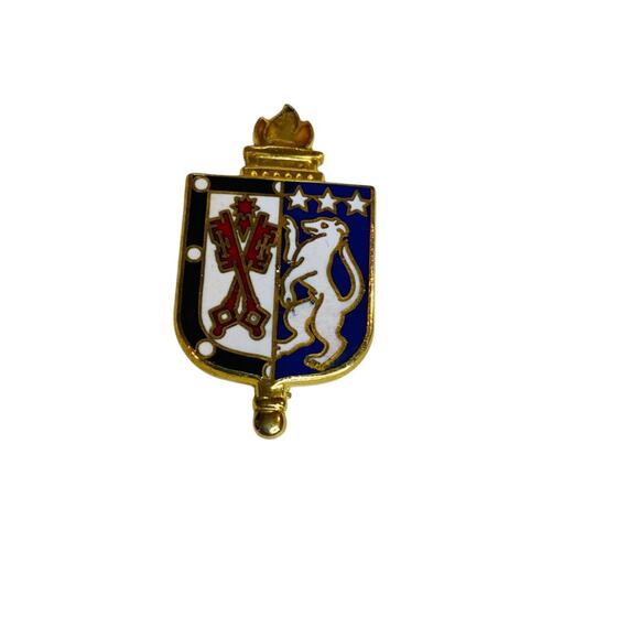 3rd Infantry Division Crest Pin Unit Insignia Badge USA Military Vintage - Picture 2 of 5